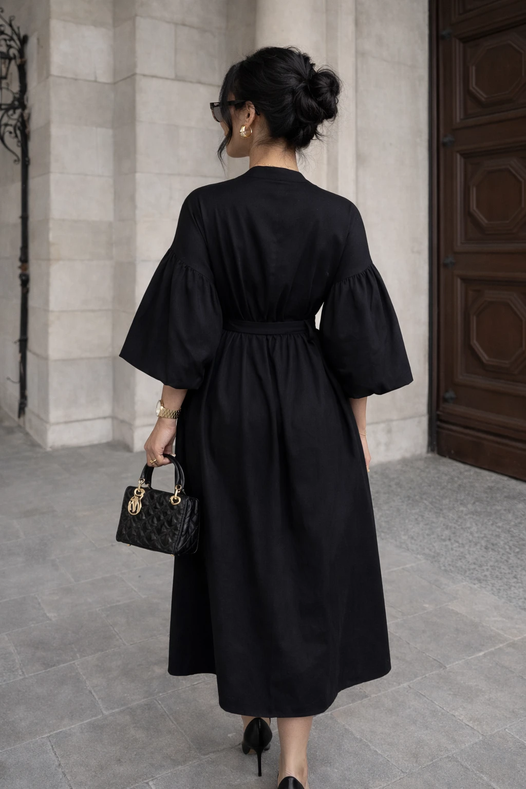 Robe longue à manches bouffantes - Noire — 4
