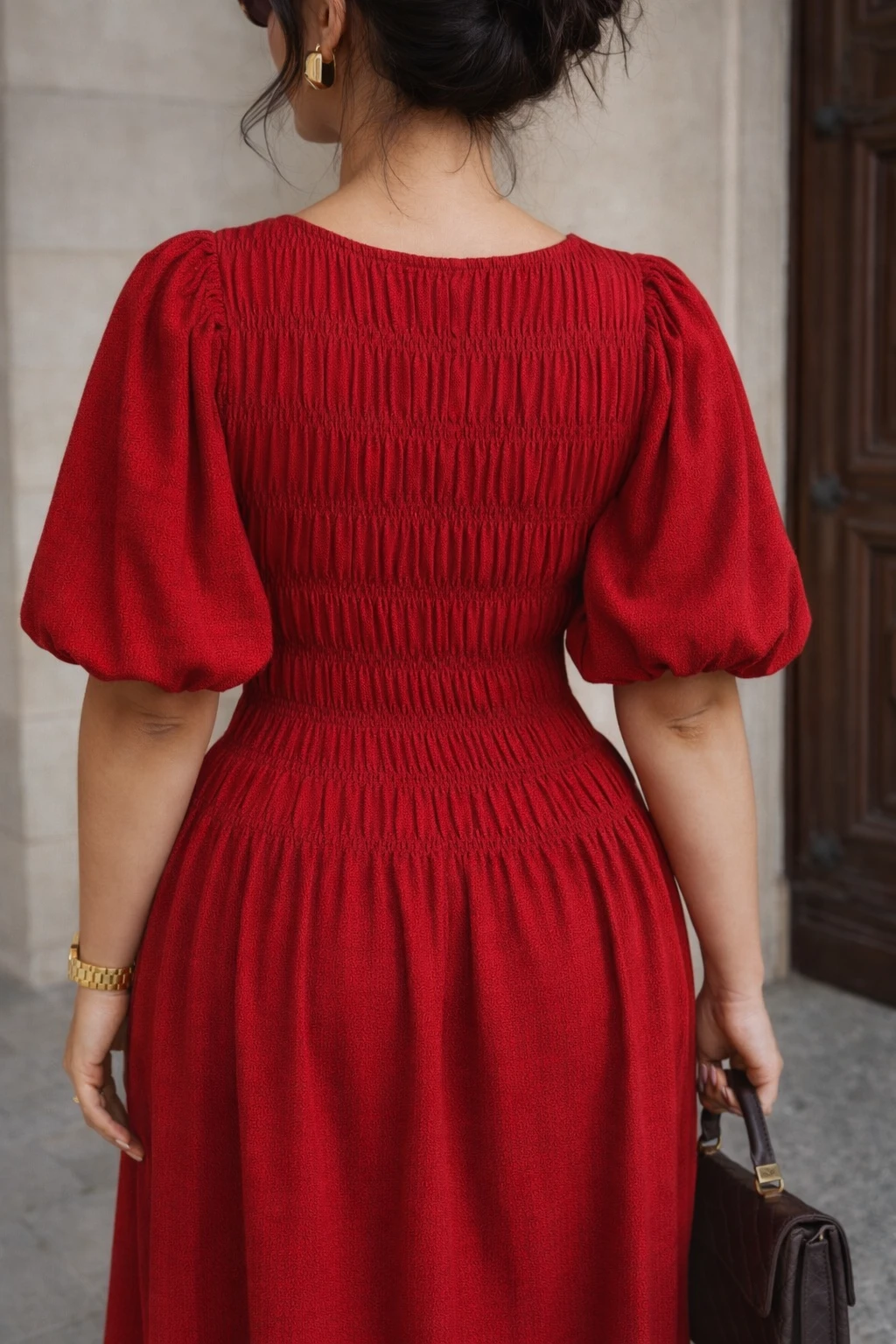 Robe smockée à manches bouffantes - Rouge  — 4