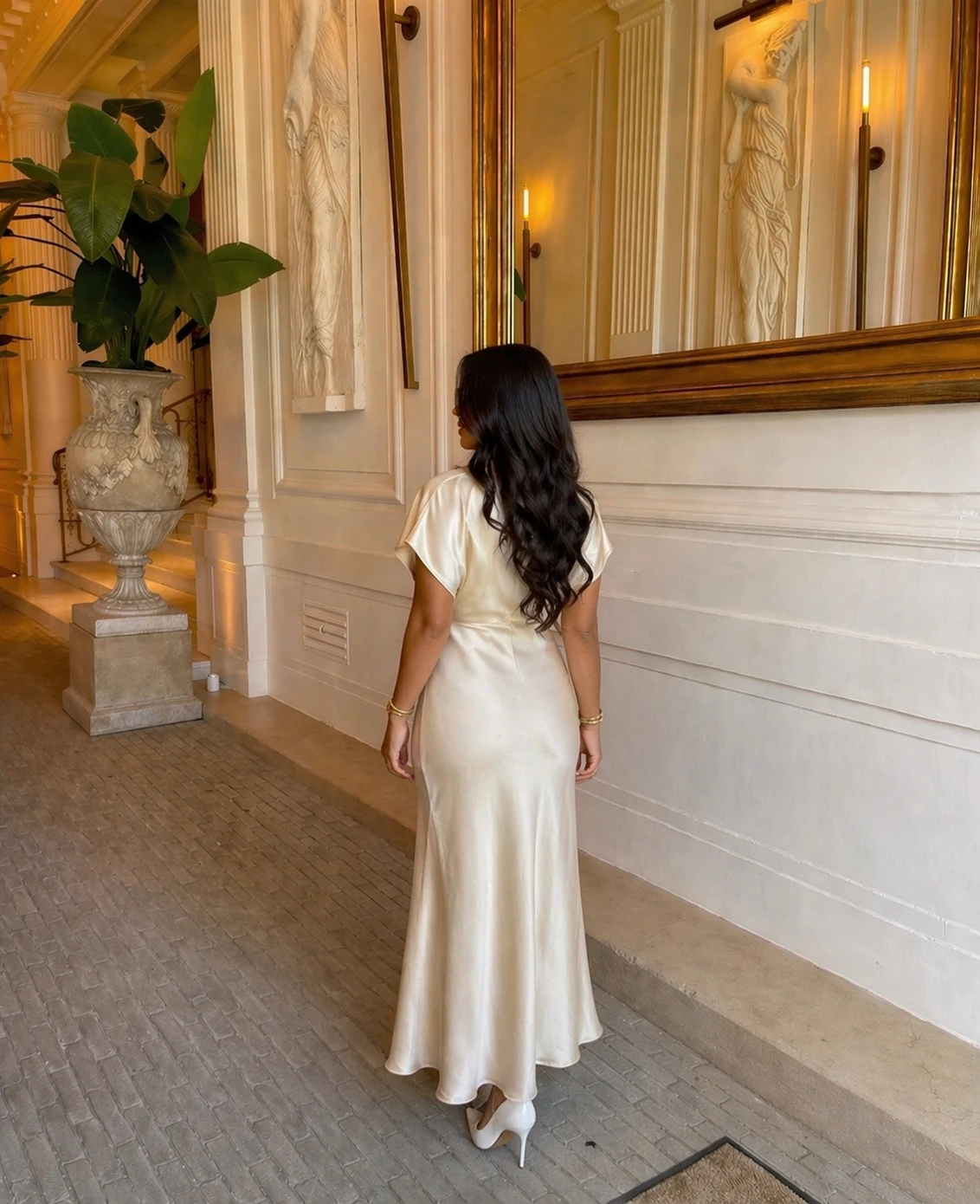 Robe Satinée Éclat - Nude - 2