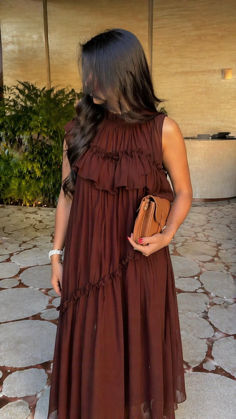 Robe longue fluide à volants - Marron — 3